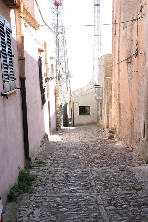 Appartamentino Pomelia Erice Extérieur photo