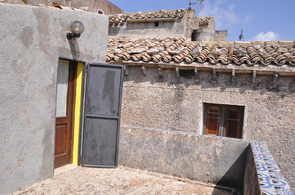 Appartamentino Pomelia Erice Extérieur photo
